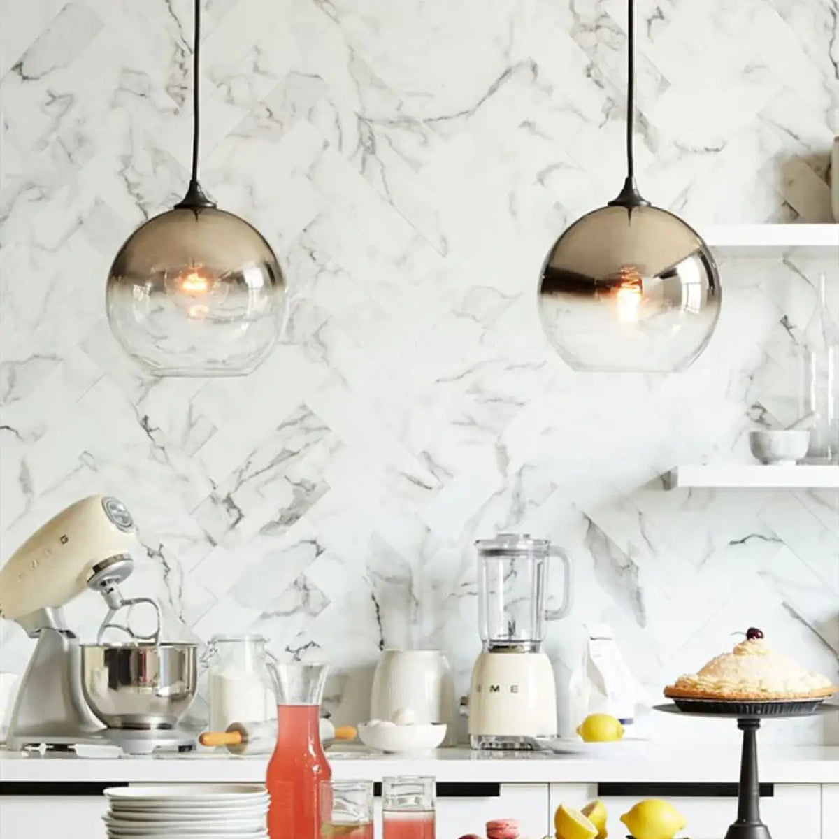 Pendant Lamp Modern with Gradient Glass Globe Shade