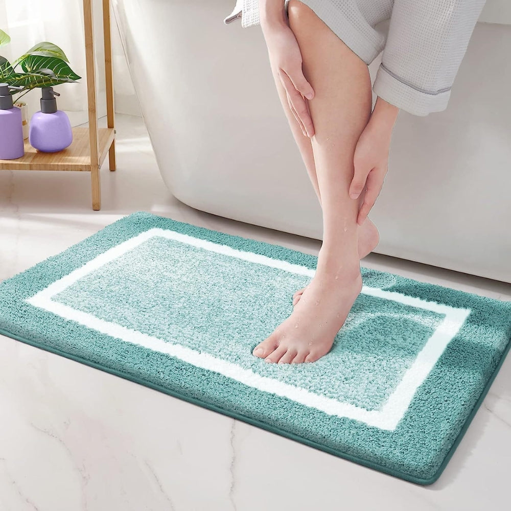 Bath Mat Non-Slip with Absorbent Border Design and Non-Slip Backing