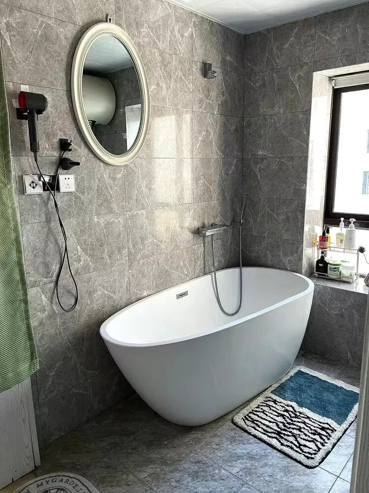Bath Mat with Abstract Pattern and Anti-Slip Bottom