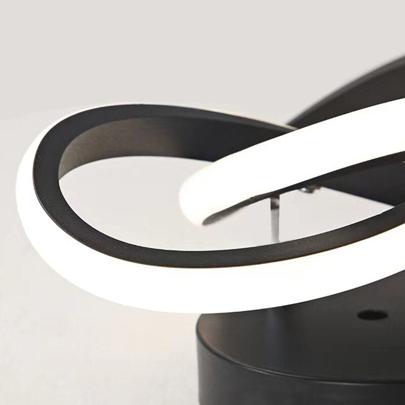 Ceiling Lamp Modern LED Flush Mount with Interlocking Ring Design