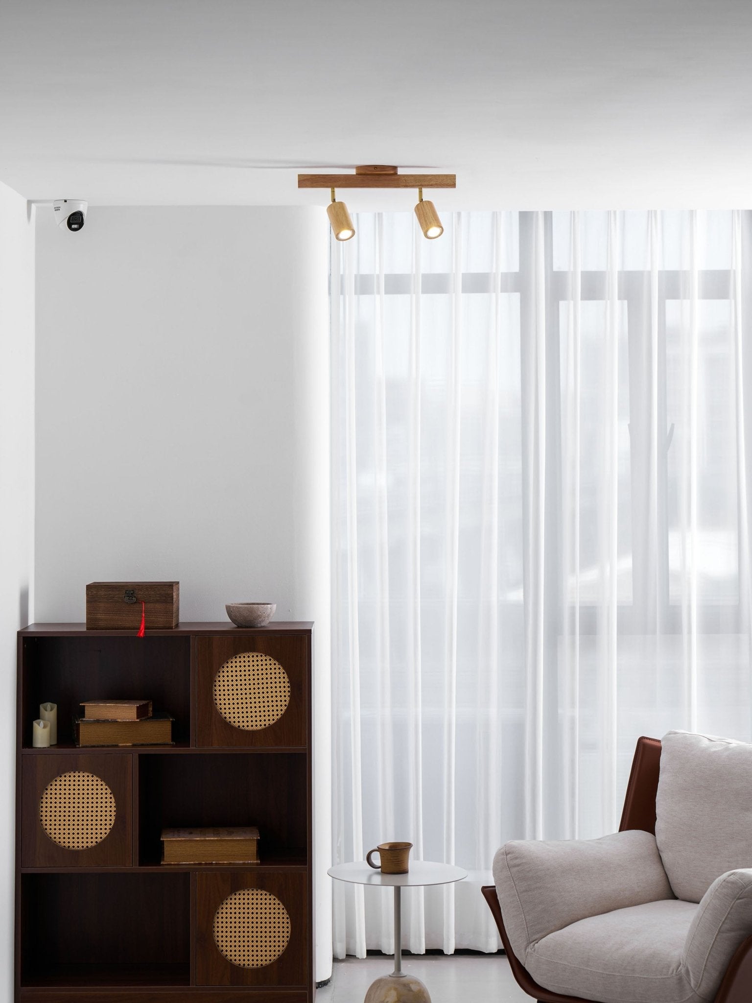 Ceiling Spotlight Track Light Scandinavian with Rotatable Wood Heads and E27 Fitting