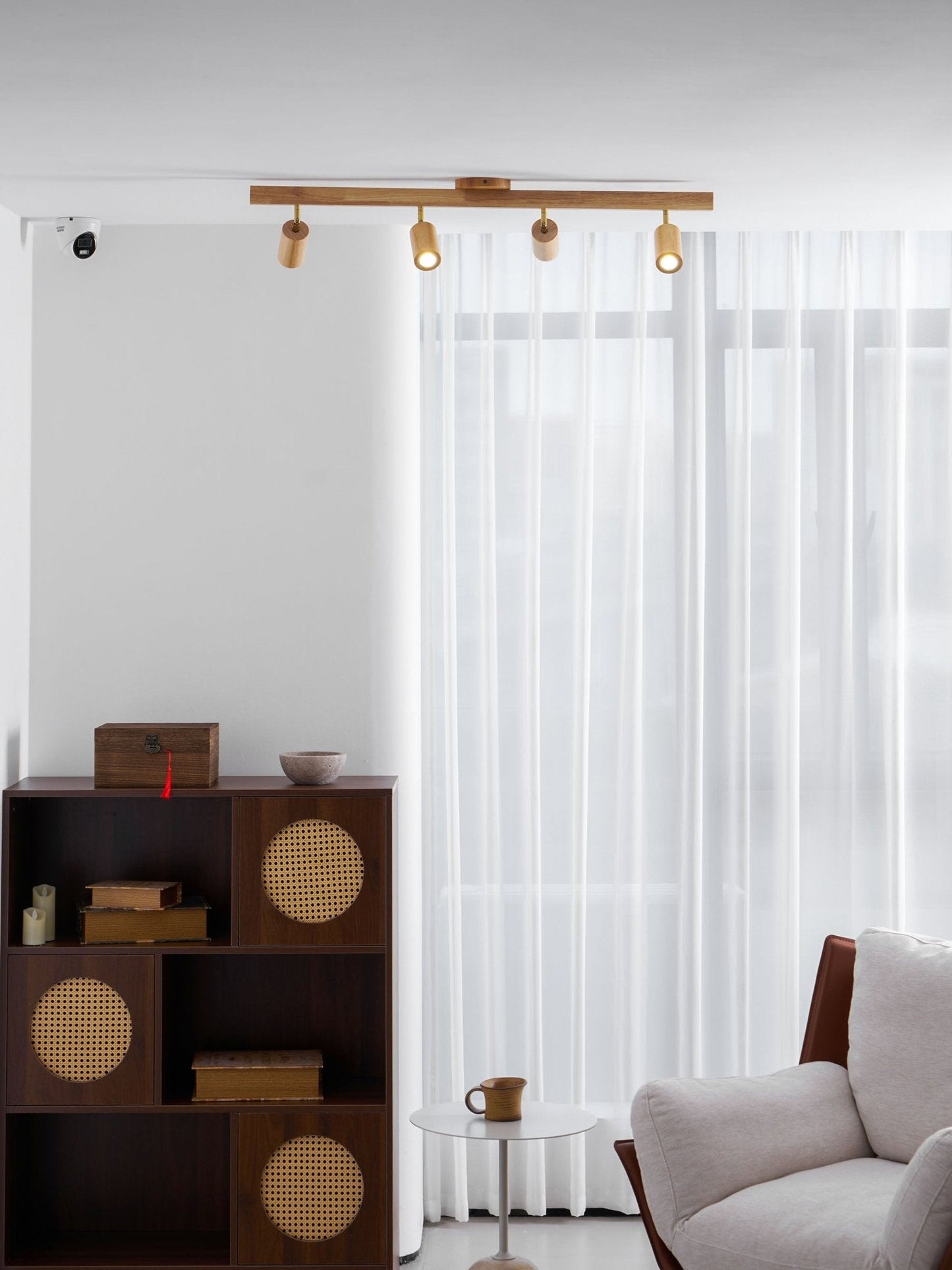 Ceiling Spotlight Track Light Scandinavian with Rotatable Wood Heads and E27 Fitting