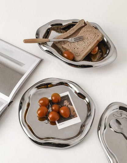 Ceramic Trinket Dish with Shiny Finish for Rings and Earrings