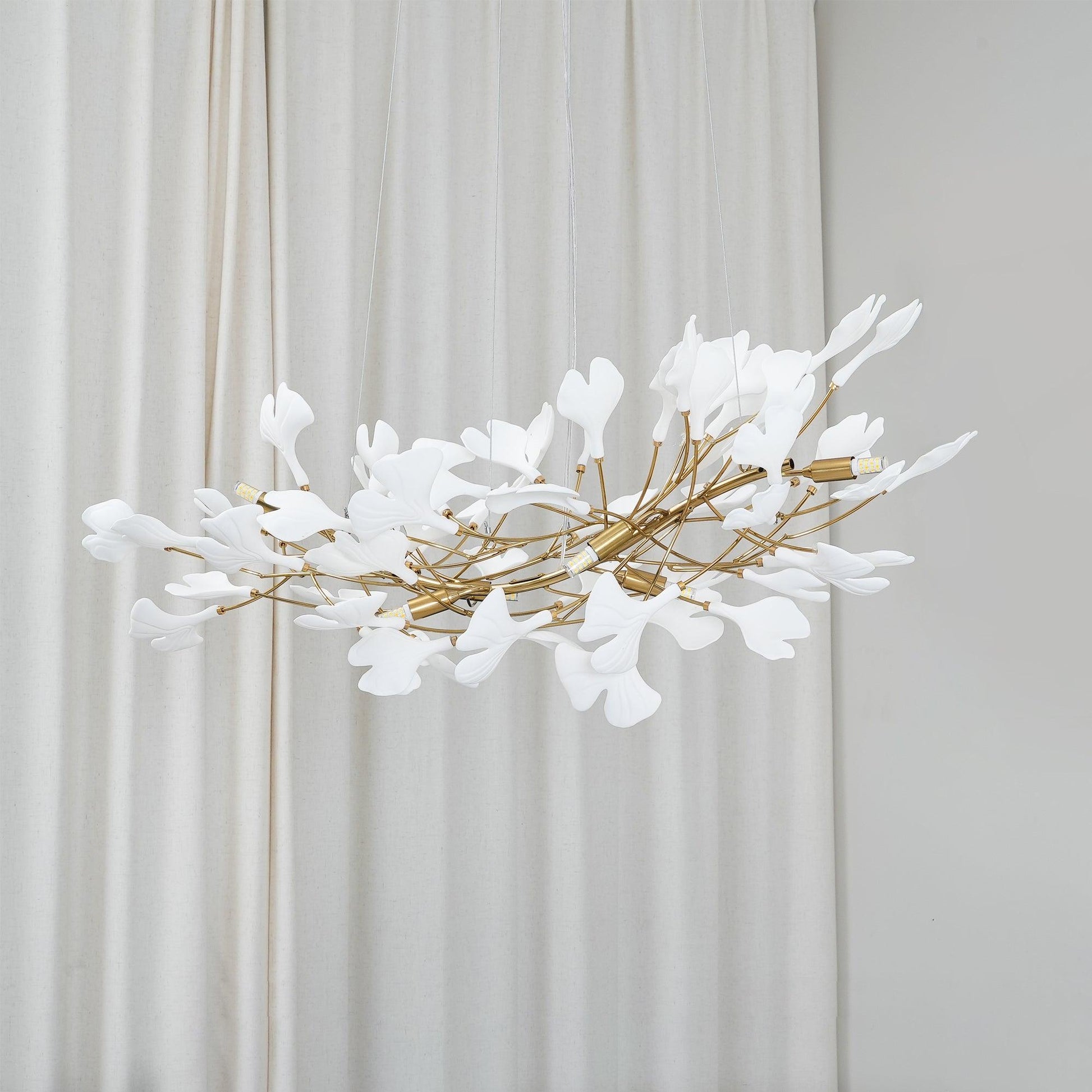 Chandelier Art Deco with Ceramic Ginkgo Leaves and Gold Branches