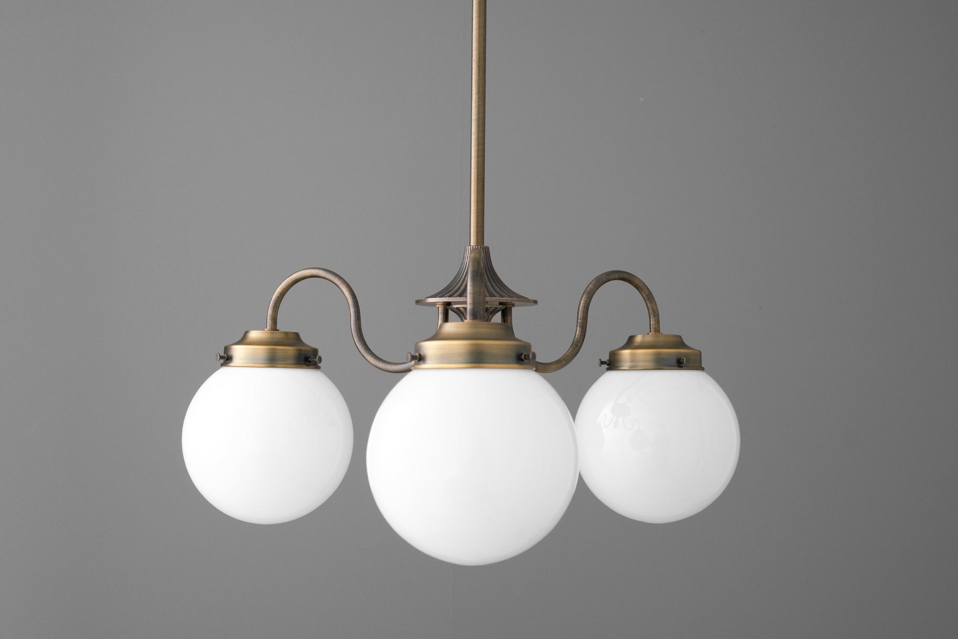 Chandelier Vintage with Three Frosted Glass Globes and Curved Arms