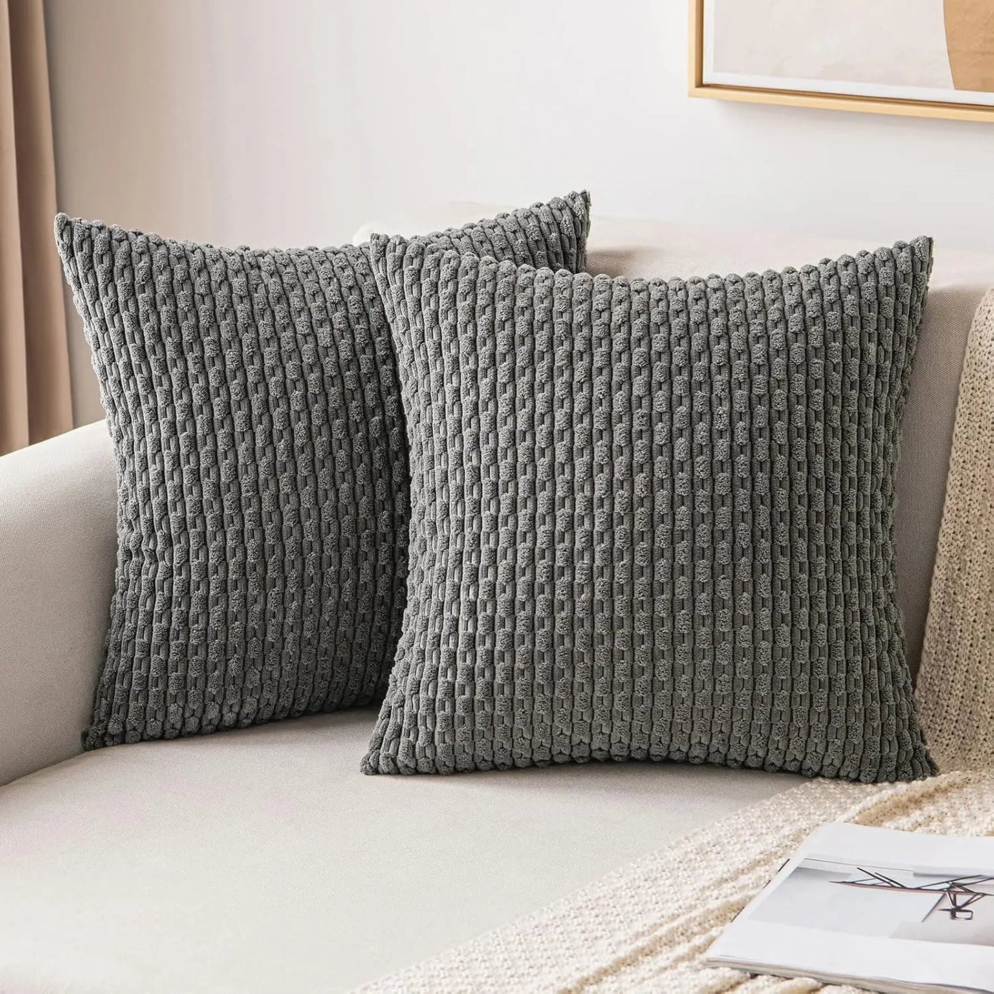 Corduroy Cushion Cover with Ribbed Texture and Zipper Closure