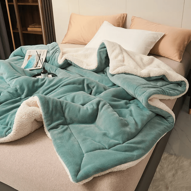 Double-Sided Sherpa Throw Blanket for Sofa and Bed with Flannel Fleece