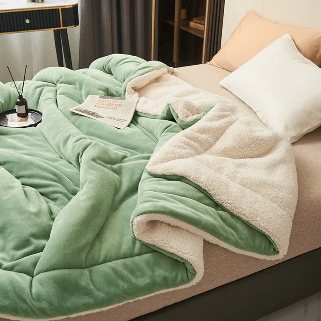 Double-Sided Sherpa Throw Blanket for Sofa and Bed with Flannel Fleece
