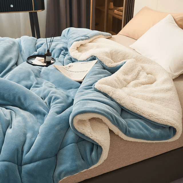 Double-Sided Sherpa Throw Blanket for Sofa and Bed with Flannel Fleece