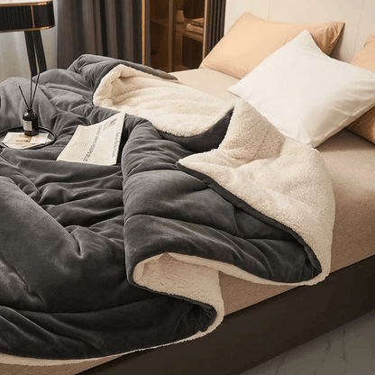 Double-Sided Sherpa Throw Blanket for Sofa and Bed with Flannel Fleece