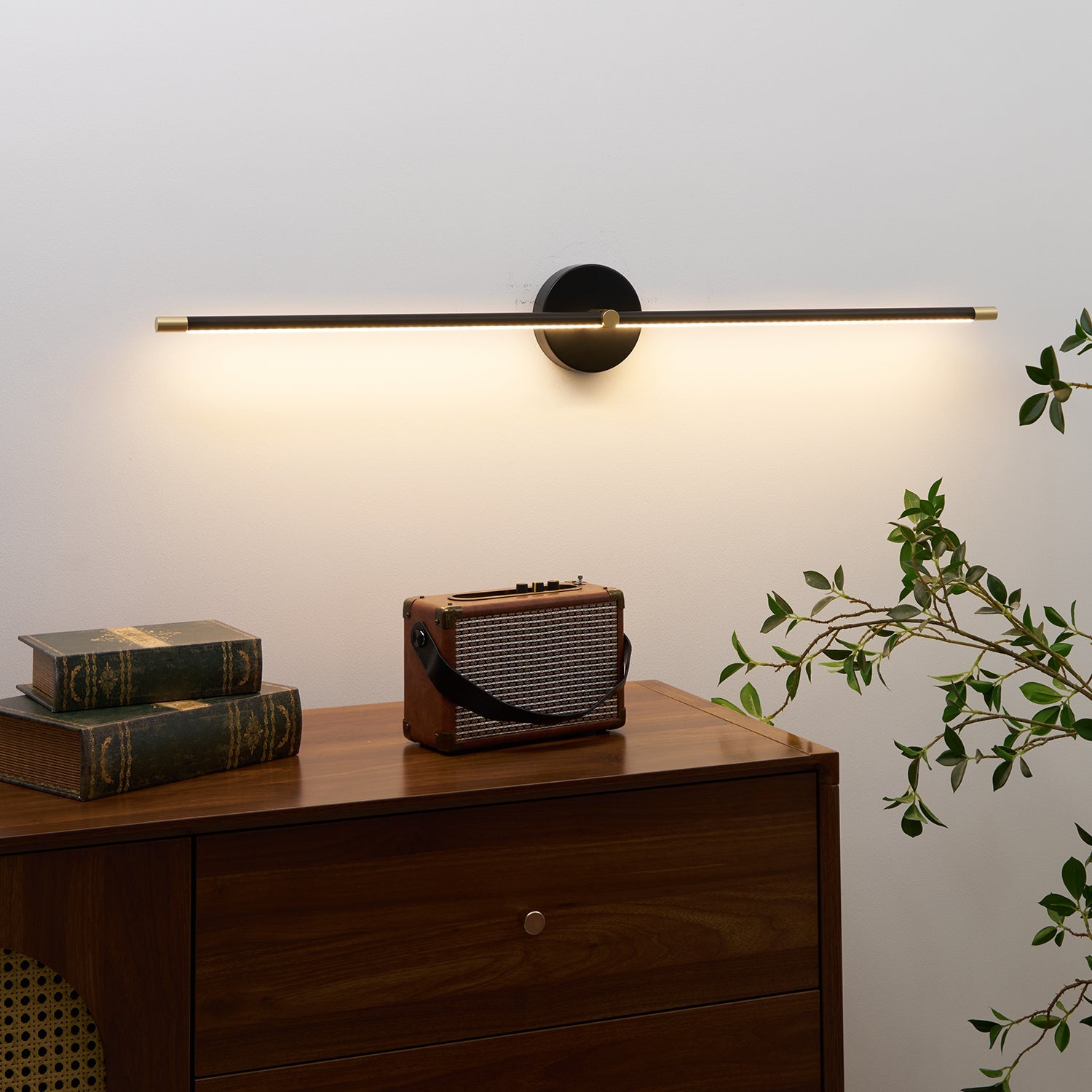 Linear LED Wall Lamp Minimalist Vanity and Picture Light with Integrated LED