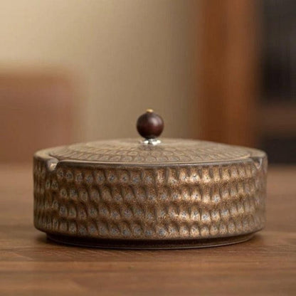 Minimalist Ceramic Ashtray with Wooden Lid