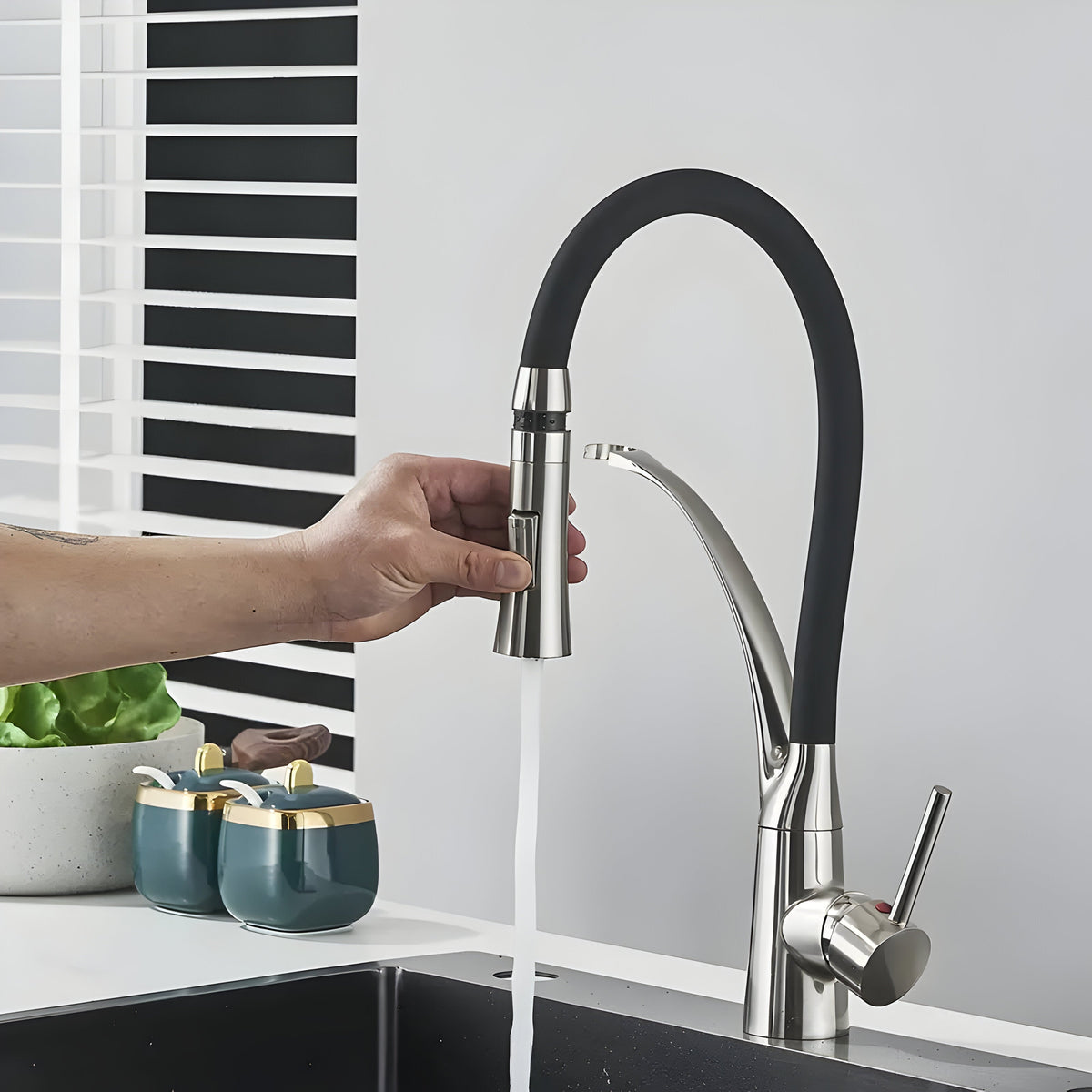 Modern Stainless Steel Kitchen Faucet with 360° Rotatable Pull-Out Spout