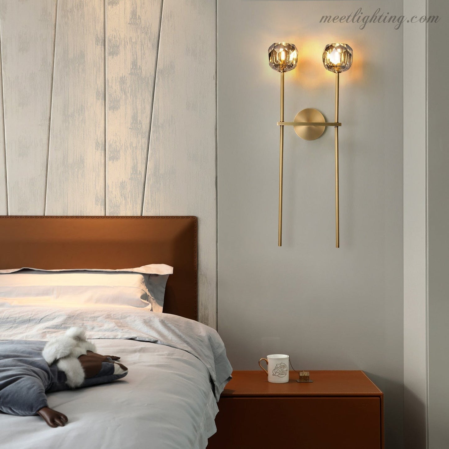 Modern Wall Lamp with Double Faceted Crystal Glass Shades