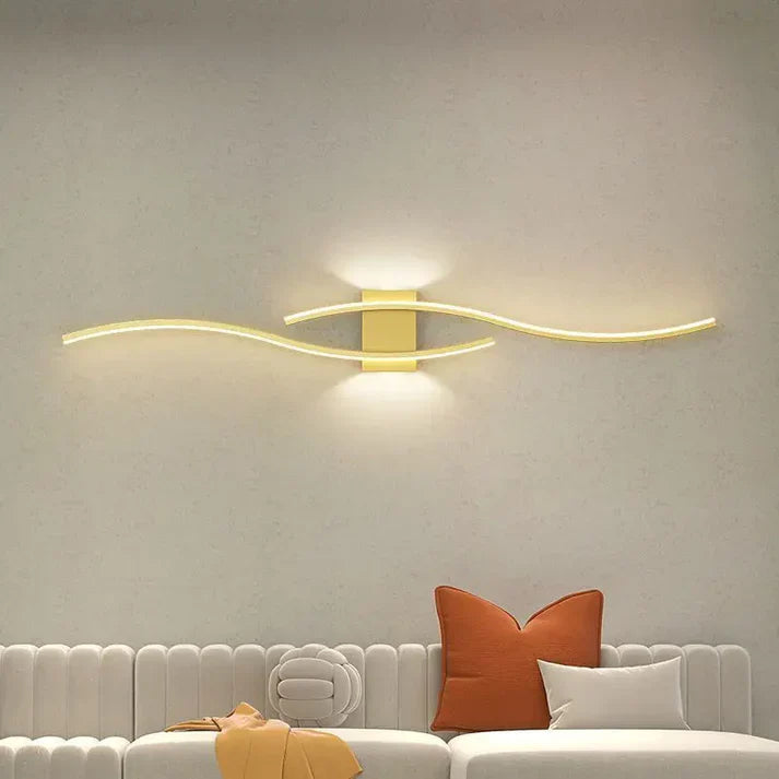 Modern Wave LED Wall Lamp with Curved Design and Integrated LED