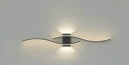 Modern Wave LED Wall Lamp with Curved Design and Integrated LED