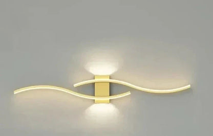Modern Wave LED Wall Lamp with Curved Design and Integrated LED