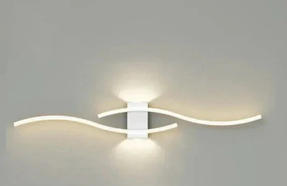 Modern Wave LED Wall Lamp with Curved Design and Integrated LED