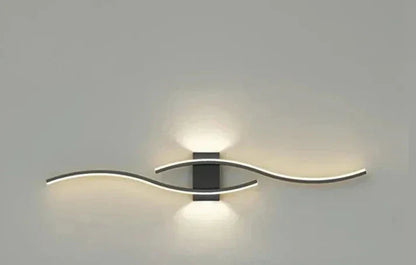 Modern Wave LED Wall Lamp with Curved Design and Integrated LED