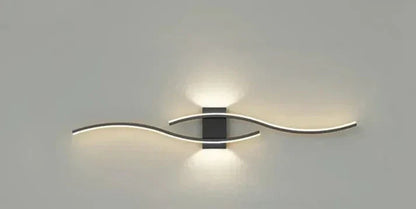 Modern Wave LED Wall Lamp with Curved Design and Integrated LED
