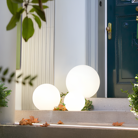 Outdoor Solar Globe Light for Garden, Patio and Pathway with Warm Glow