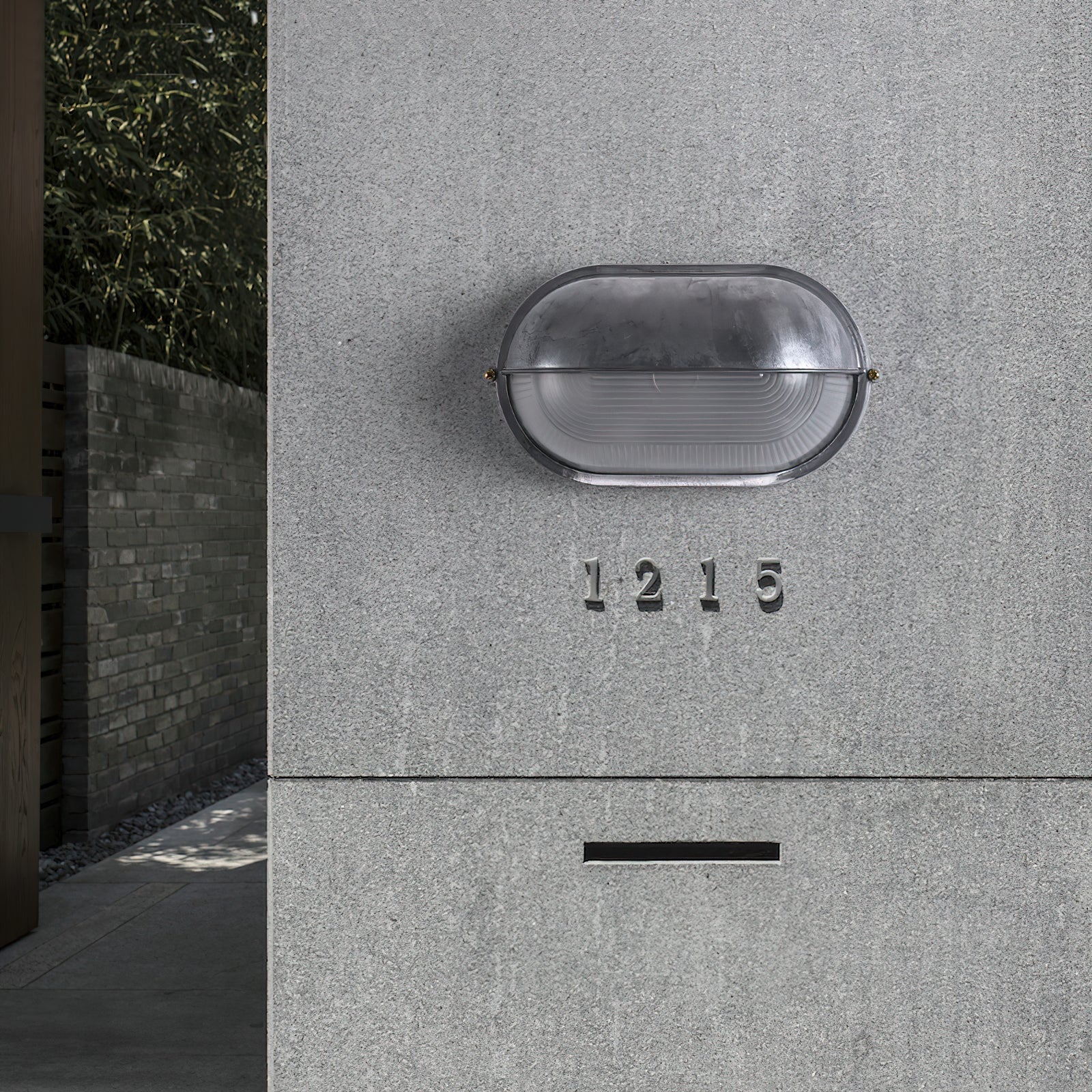 Outdoor Wall Lamp Industrial Retro with Oval Frosted Glass Cover