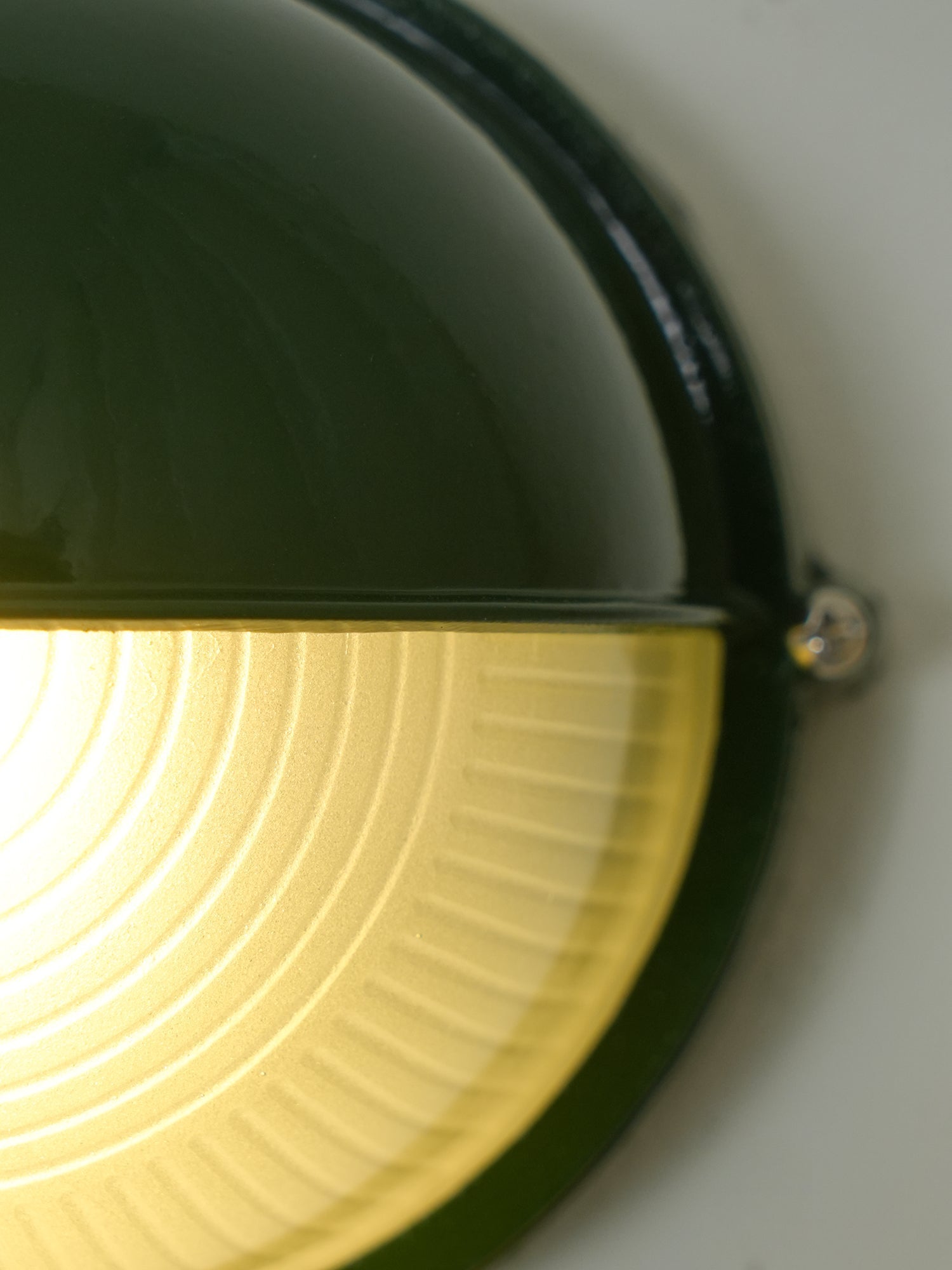 Outdoor Wall Lamp Industrial Retro with Oval Frosted Glass Cover