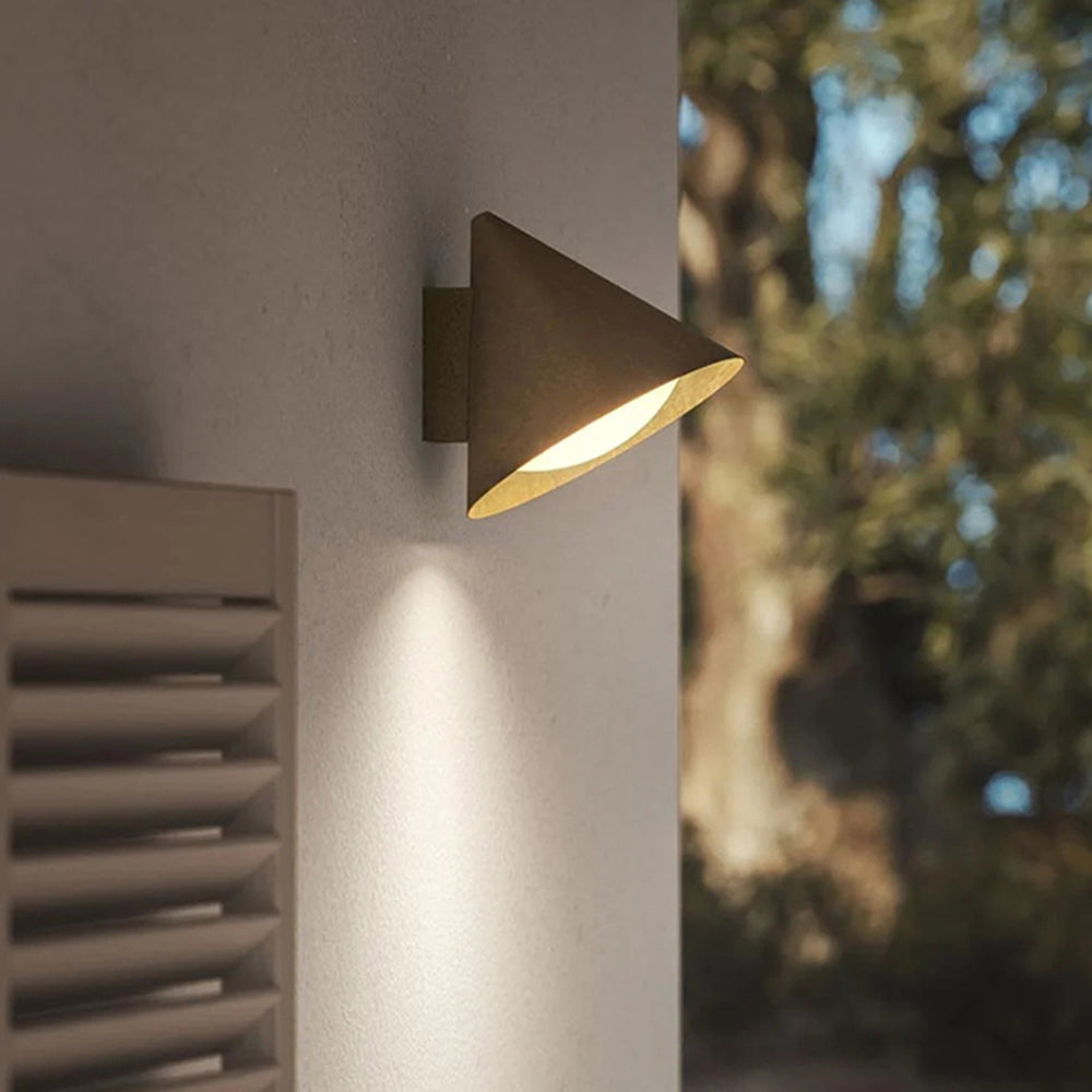 Outdoor Wall Lamp Minimalist Cone Shade with Curved Arm