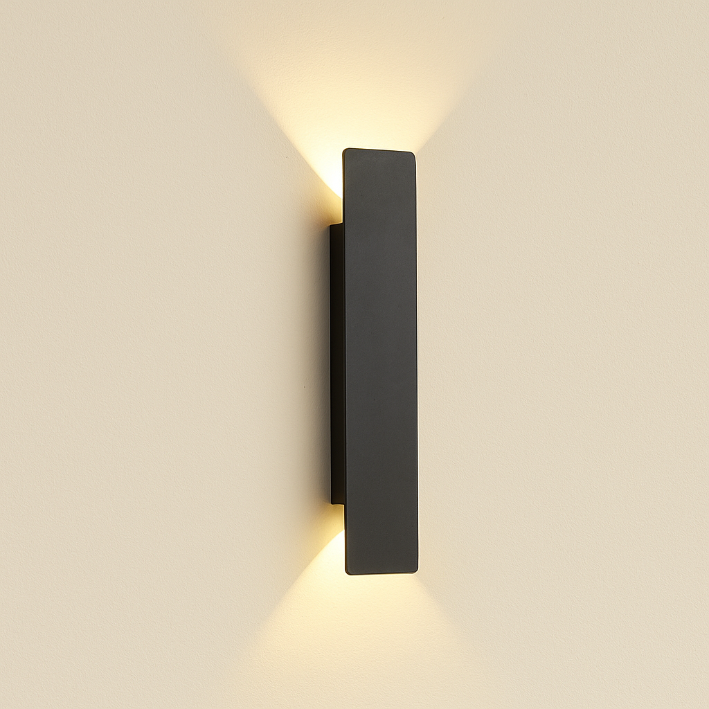 Outdoor Wall Lamp Modern LED Up Down Light with IP65 Rating