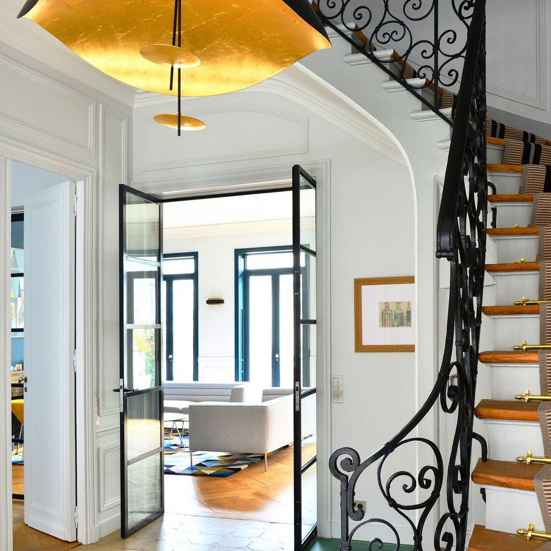 Pendant Lamp Art Deco with Curved Wave Shade and Integrated LED