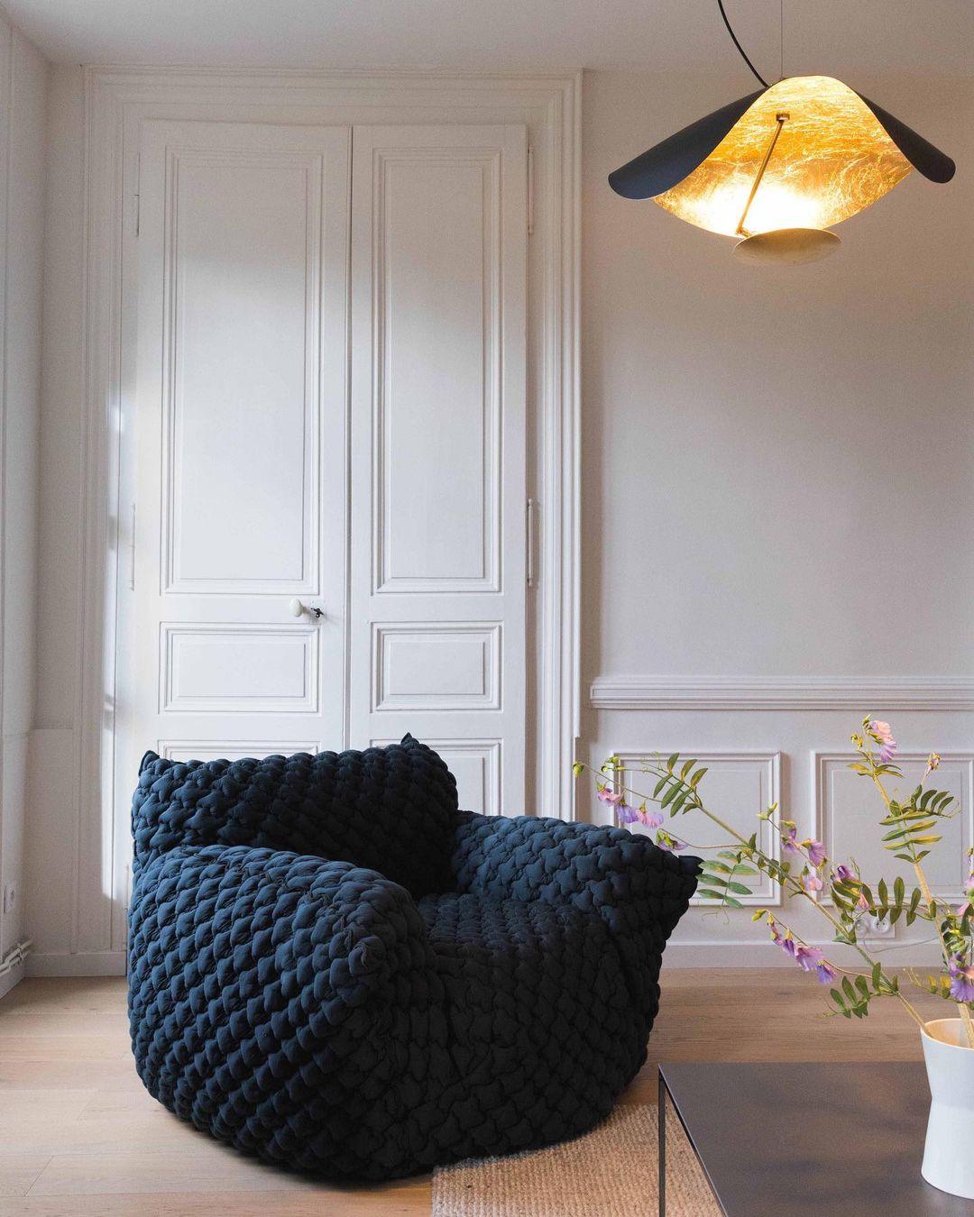 Pendant Lamp Art Deco with Curved Wave Shade and Integrated LED