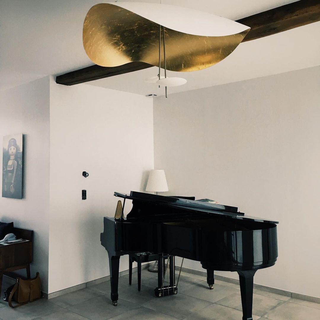 Pendant Lamp Art Deco with Curved Wave Shade and Integrated LED