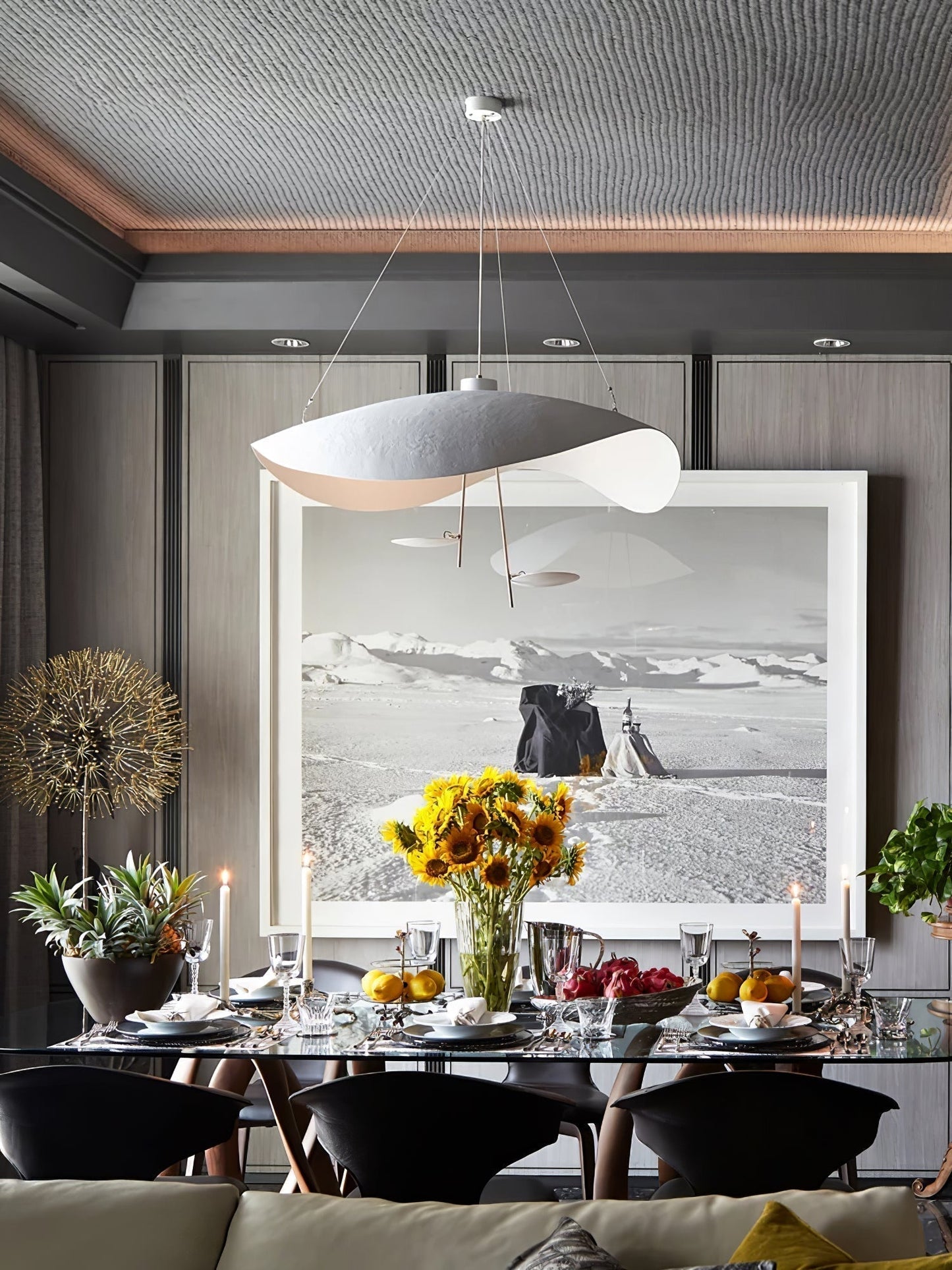 Pendant Lamp Art Deco with Curved Wave Shade and Integrated LED