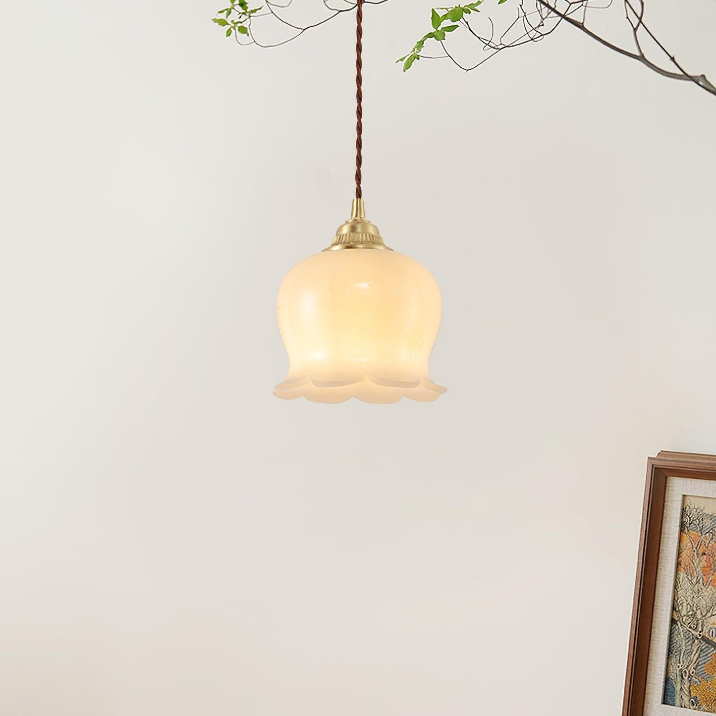 Pendant Lamp Vintage with Flower-Shaped Glass Shade and Brass Fitting