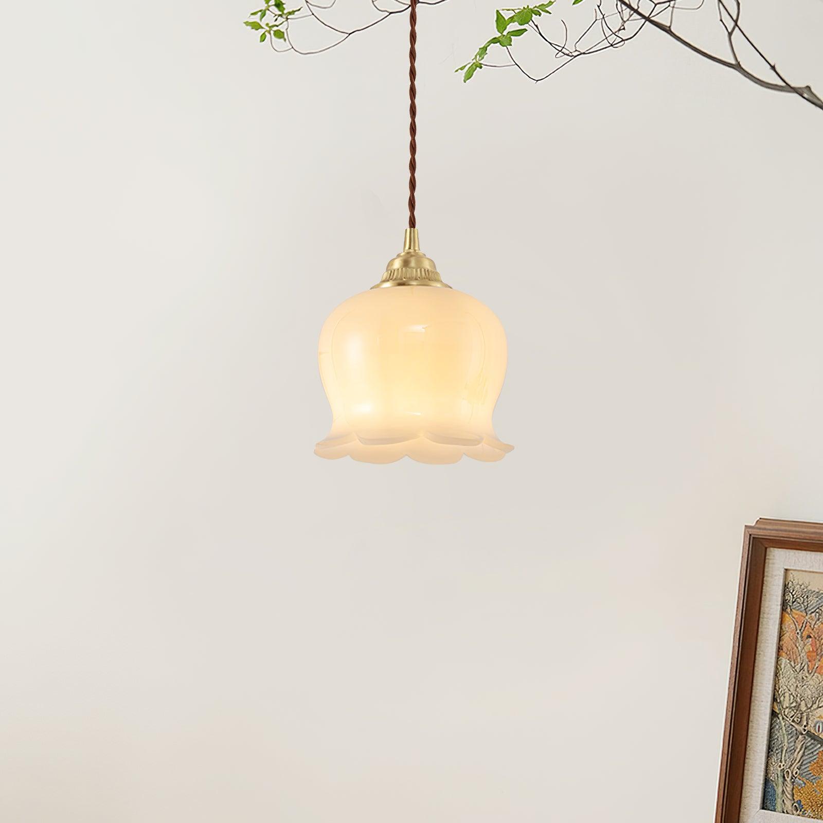Pendant Lamp Vintage with Flower-Shaped Glass Shade and Brass Fitting