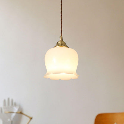 Pendant Lamp Vintage with Flower-Shaped Glass Shade and Brass Fitting