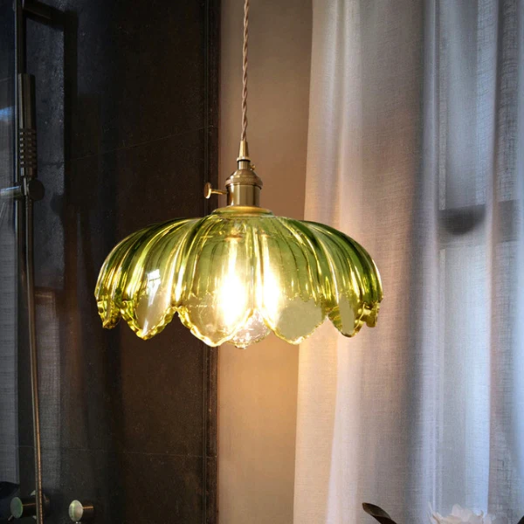 Pendant Lamp Vintage with Flower-Shaped Glass Shade and Brass Fitting