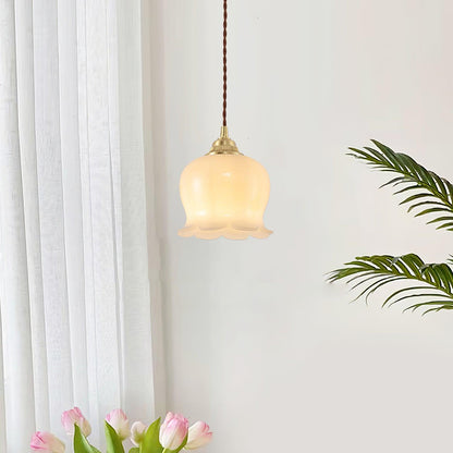 Pendant Lamp Vintage with Flower-Shaped Glass Shade and Brass Fitting