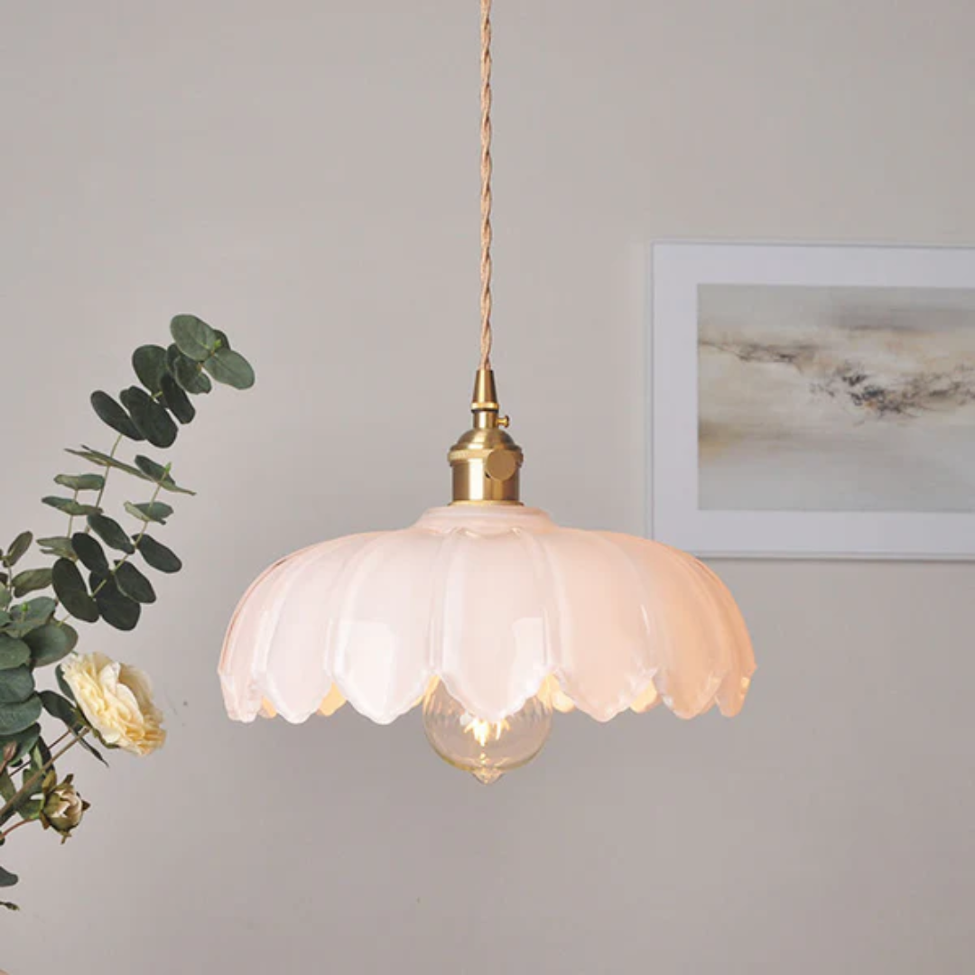 Pendant Lamp Vintage with Flower-Shaped Glass Shade and Brass Fitting