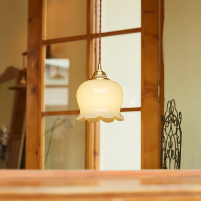 Pendant Lamp Vintage with Flower-Shaped Glass Shade and Brass Fitting