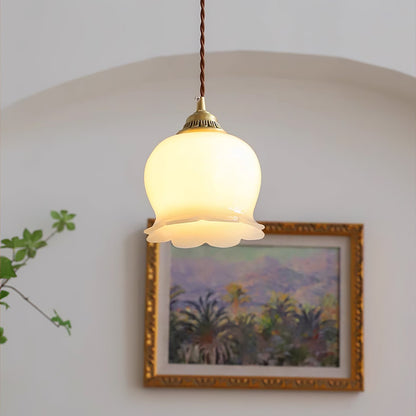 Pendant Lamp Vintage with Flower-Shaped Glass Shade and Brass Fitting