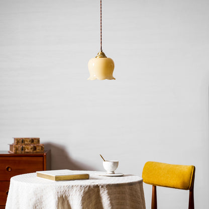 Pendant Lamp Vintage with Flower-Shaped Glass Shade and Brass Fitting ##POS:63##