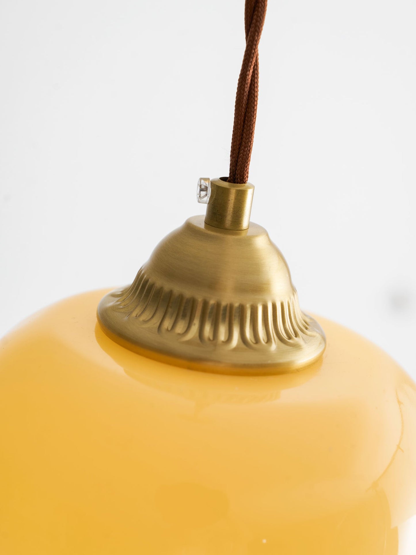 Pendant Lamp Vintage with Flower-Shaped Glass Shade and Brass Fitting