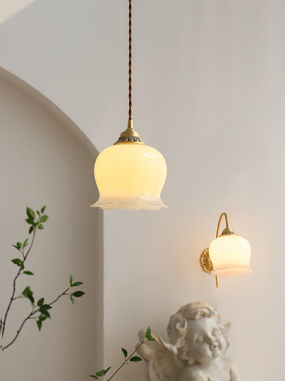 Pendant Lamp Vintage with Flower-Shaped Glass Shade and Brass Fitting