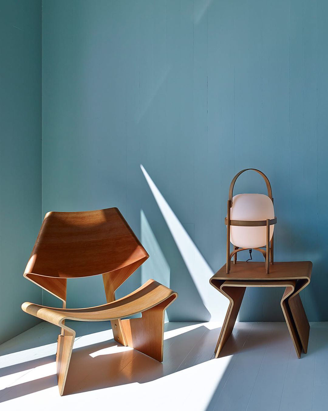 Portable Lantern Table Lamp Scandinavian with Wood Frame and Globe Shade