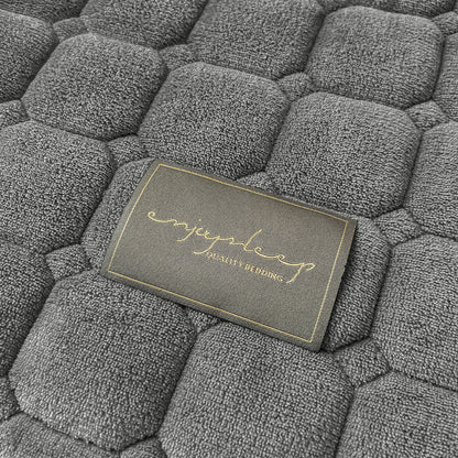 Quilted Fleece Bedspread with Square Texture Pattern and Pillowcases