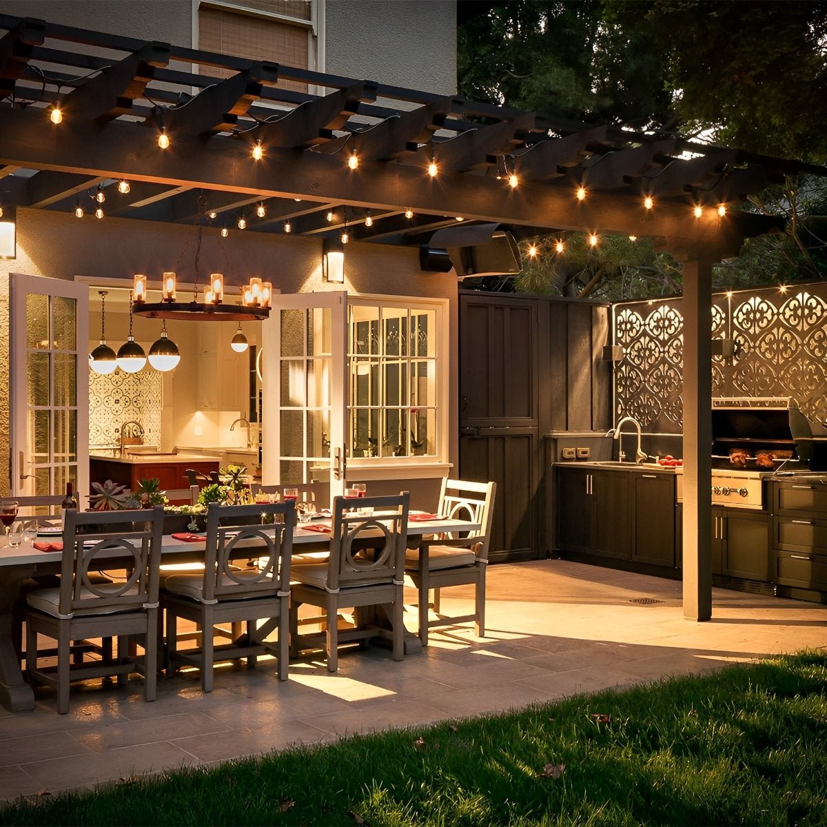Retro LED Outdoor String Lights with Hanging Bulbs