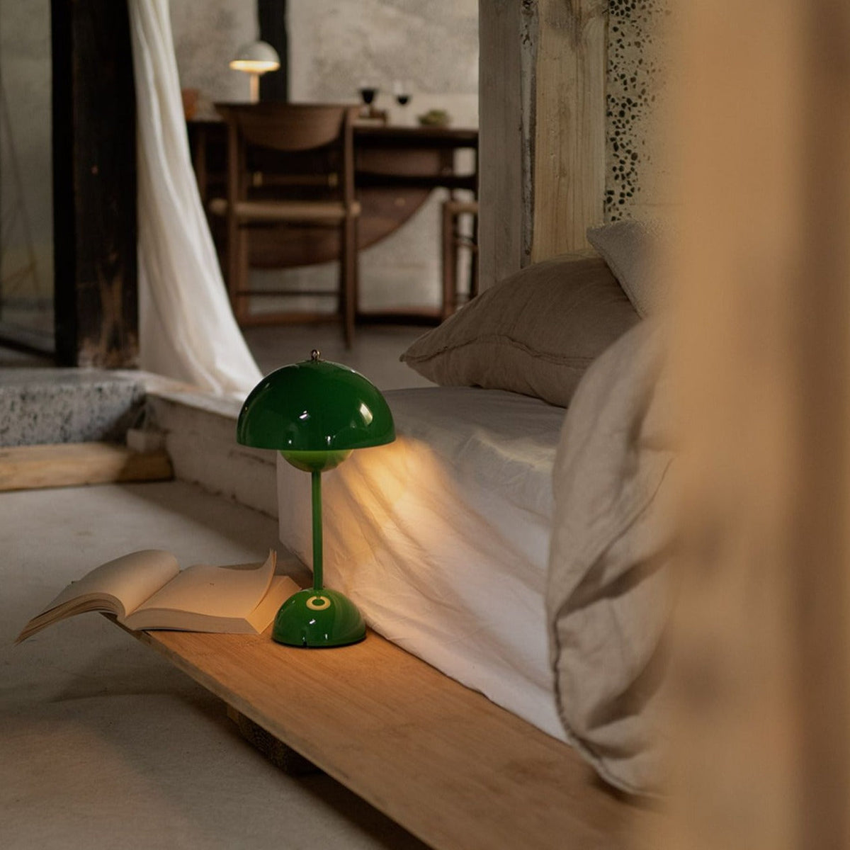 Retro Mushroom Table Lamp Cordless Rechargeable with Dome Shade