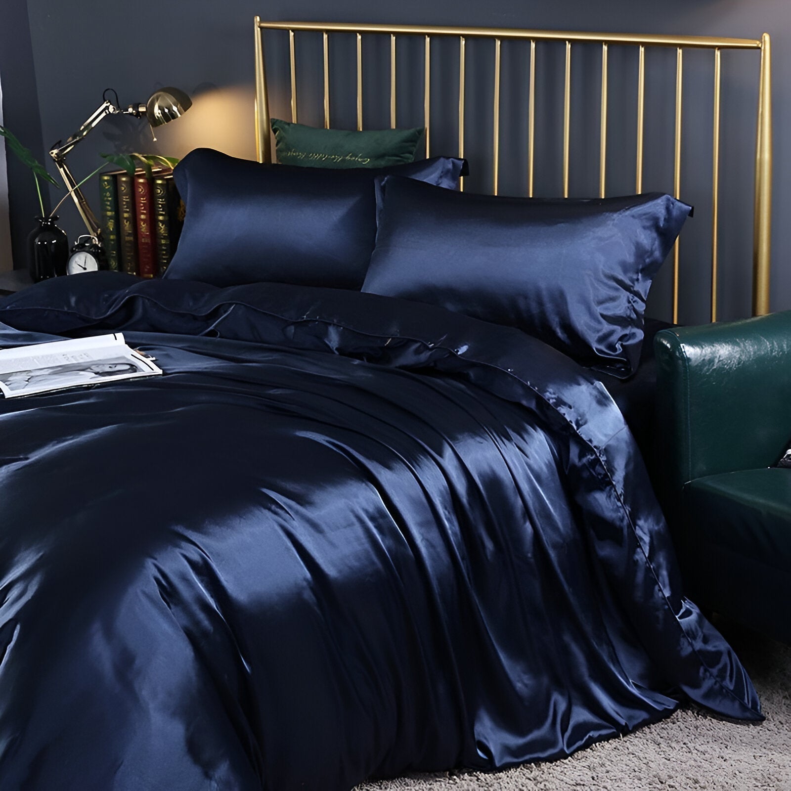 Satin Duvet Cover Set with 2 Pillowcases, Glossy Finish