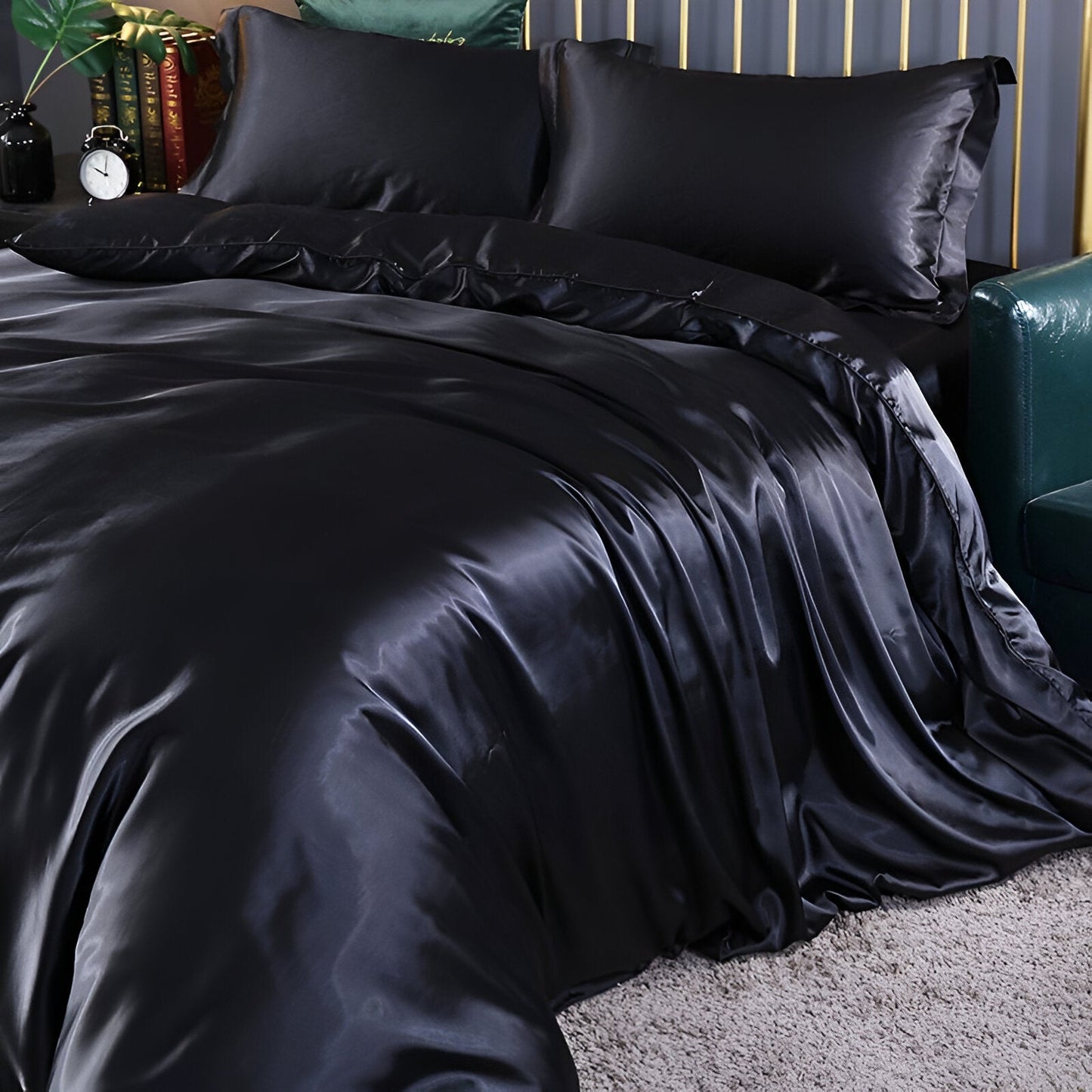 Satin Duvet Cover Set with 2 Pillowcases, Glossy Finish